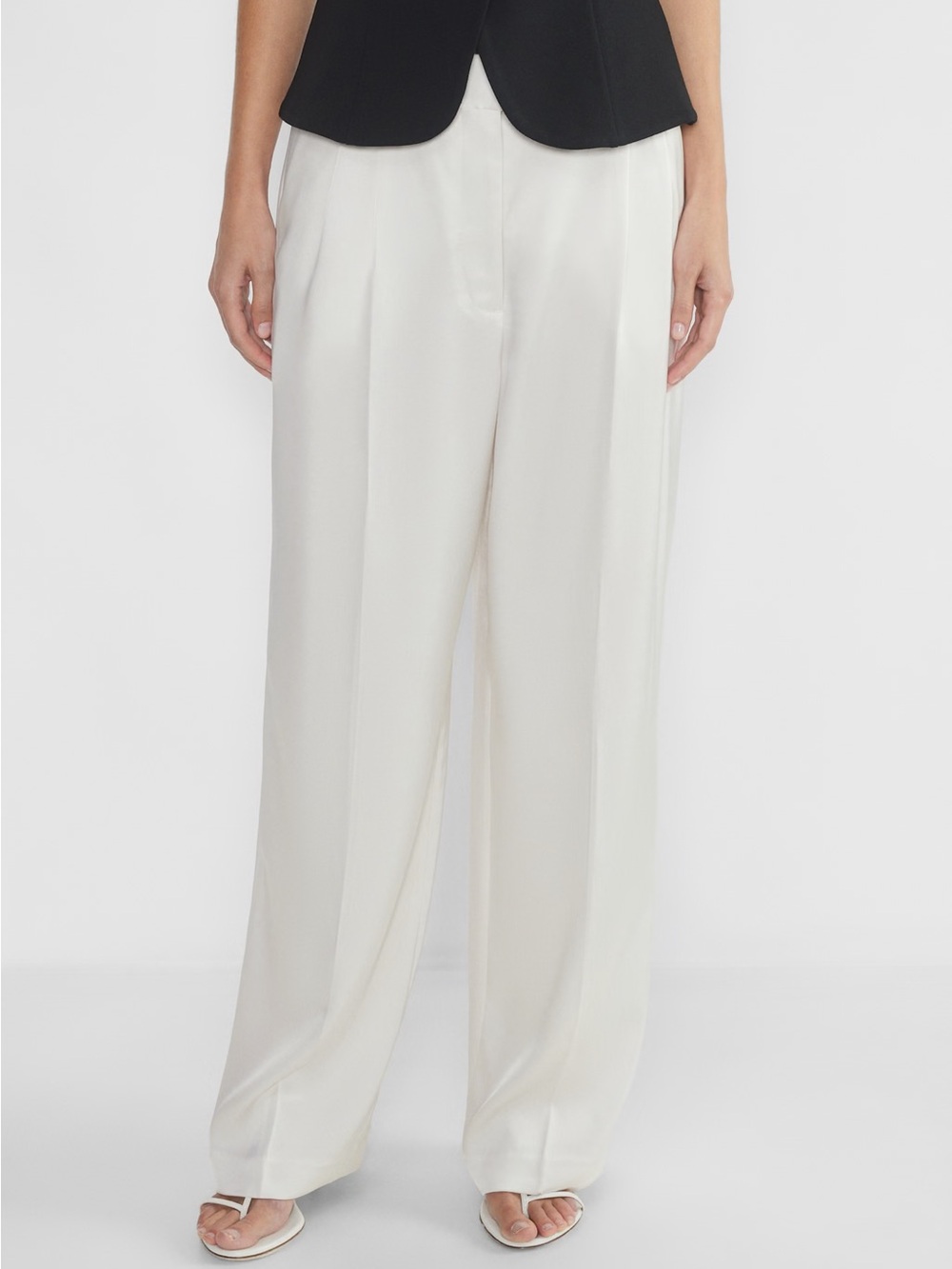Aritzia The Effortless Pant Satin NWT